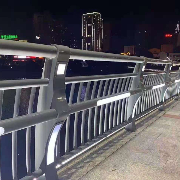 燈光護欄